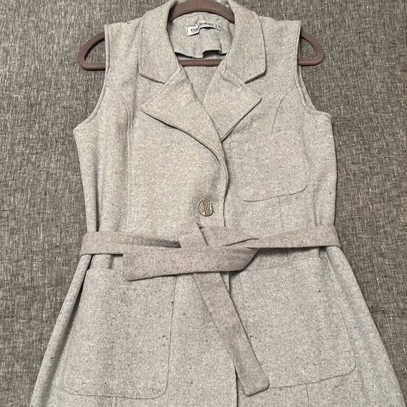 Women’s BUTTON DOWN BELTED VEST with Silver Buttons - Picture 3 of 6